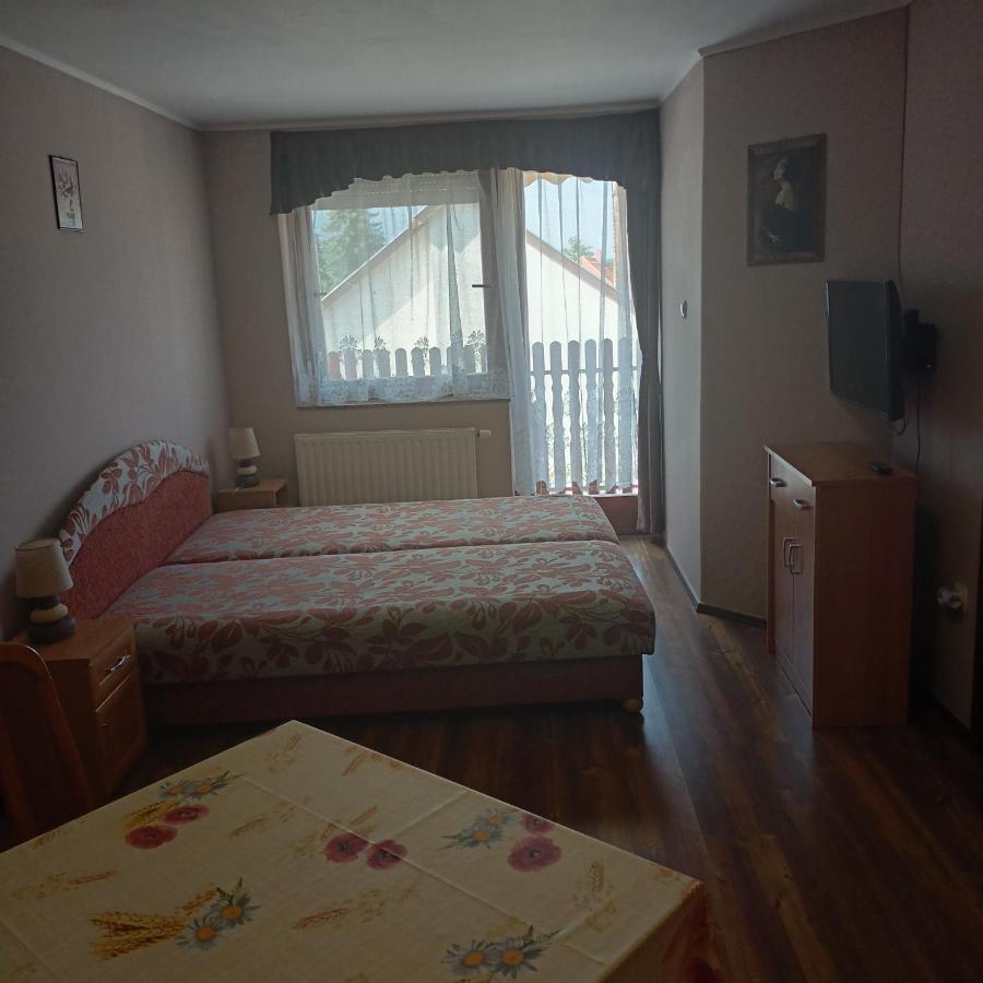 Livia Apartman Бік Екстер'єр фото