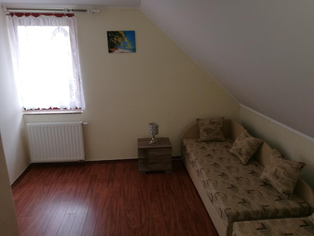Livia Apartman Бік Екстер'єр фото