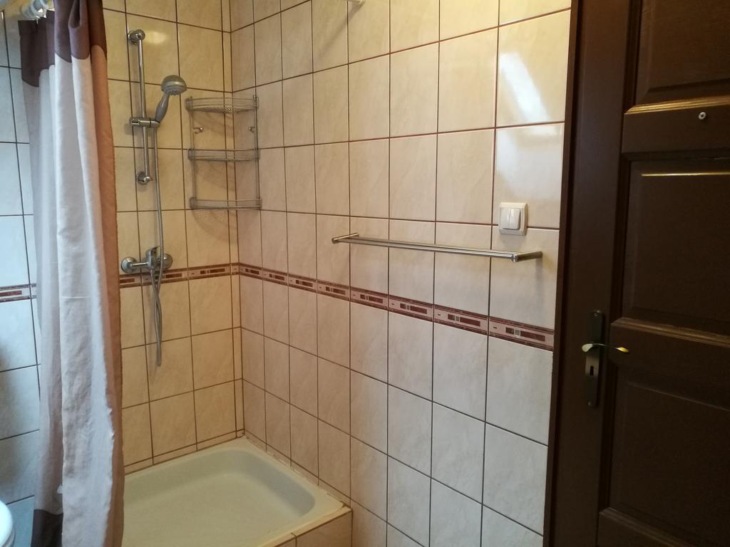 Livia Apartman Бік Екстер'єр фото